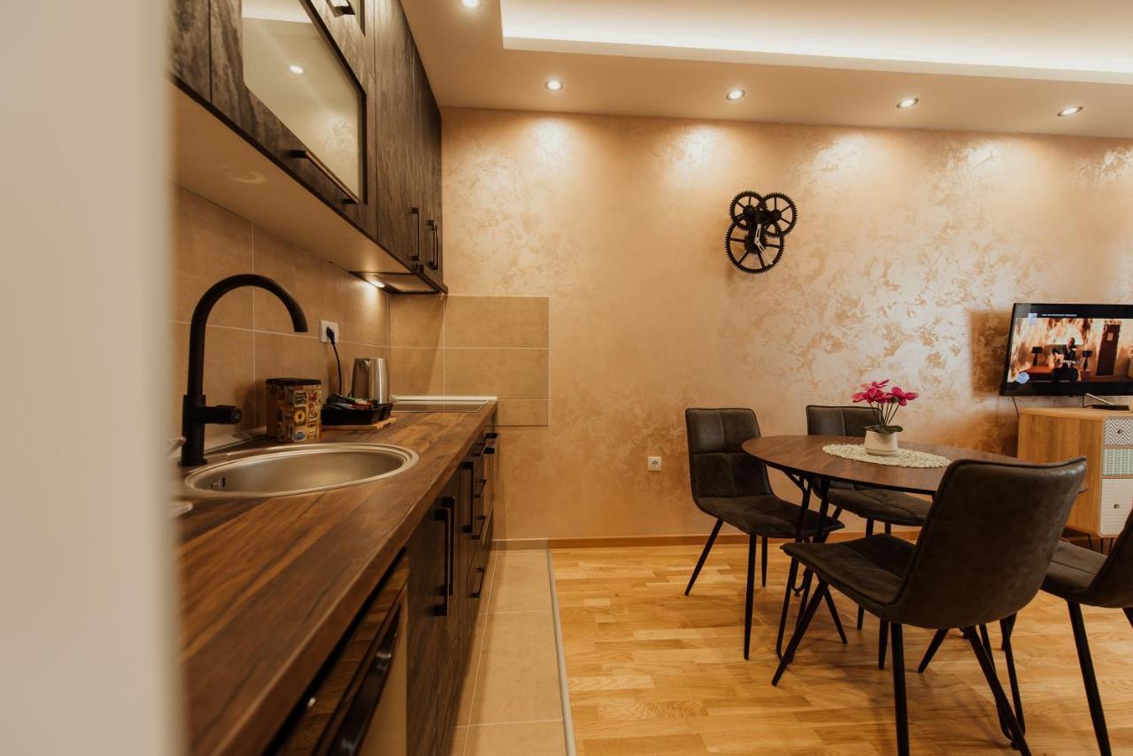 Astra Apartment Novi Sad Luaran gambar